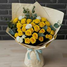 Букет цветов из:  Розы в Красном-на-Волге