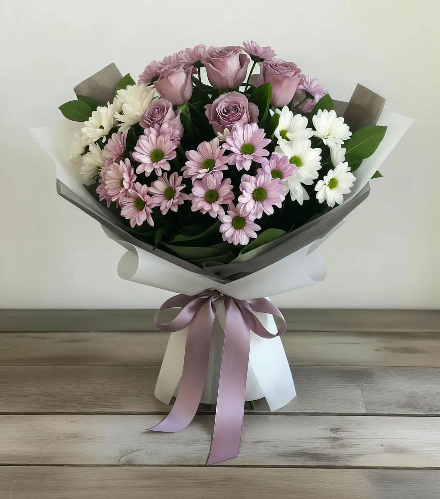 Букет цветов из: Хризантемы и Розы в Красном-на-Волге