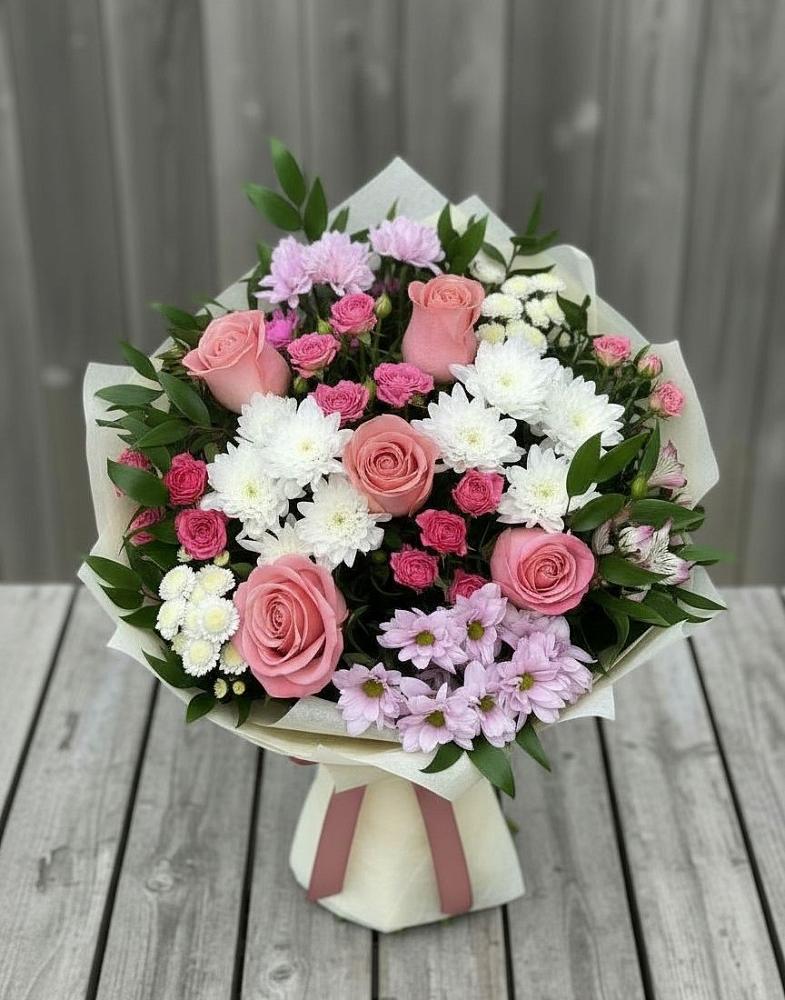 Букет цветов из: Альстромерии, Гвоздики, Розы и Хризантемы в Красном-на-Волге