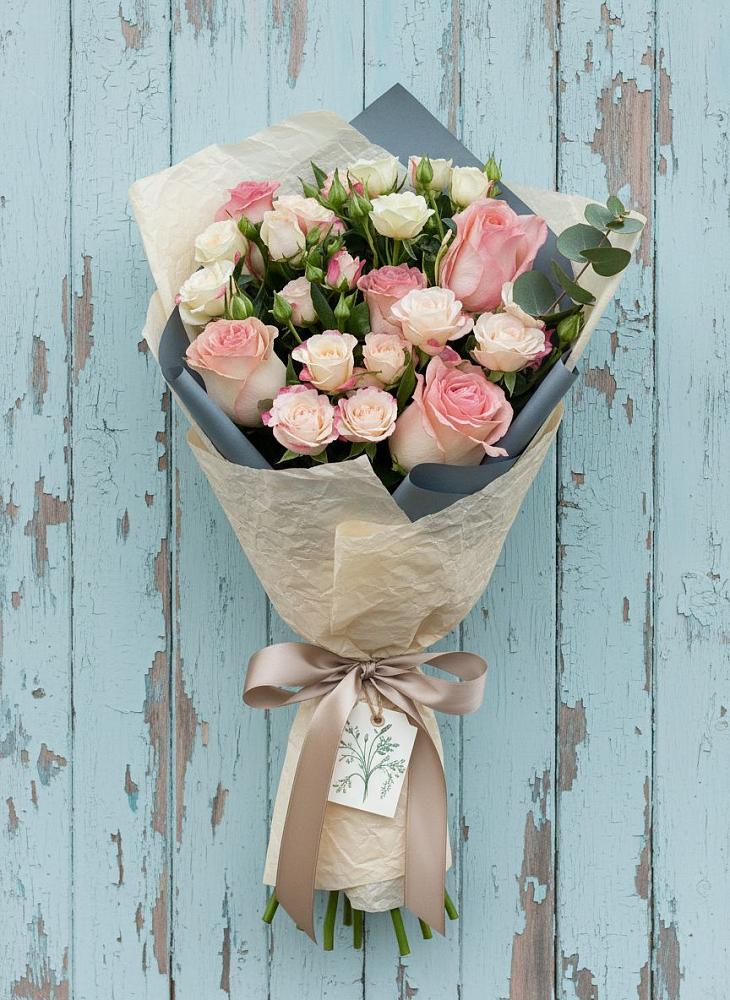 Букет цветов из: Розы в Красном-на-Волге