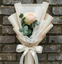Букет цветов из:  Розы в Красном-на-Волге