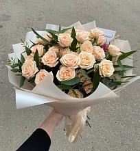 Букет Кремовые розы Латте в Красном-на-Волге