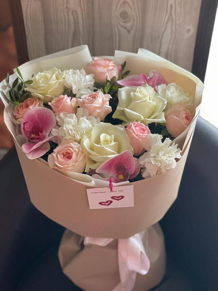 Букет цветов из: Орхидеи, Розы и Гвоздики в Красном-на-Волге