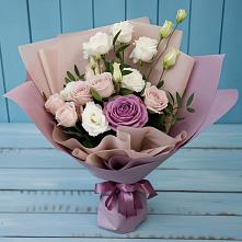 Букет цветов из:  Розы и Лизиантусы в Красном-на-Волге