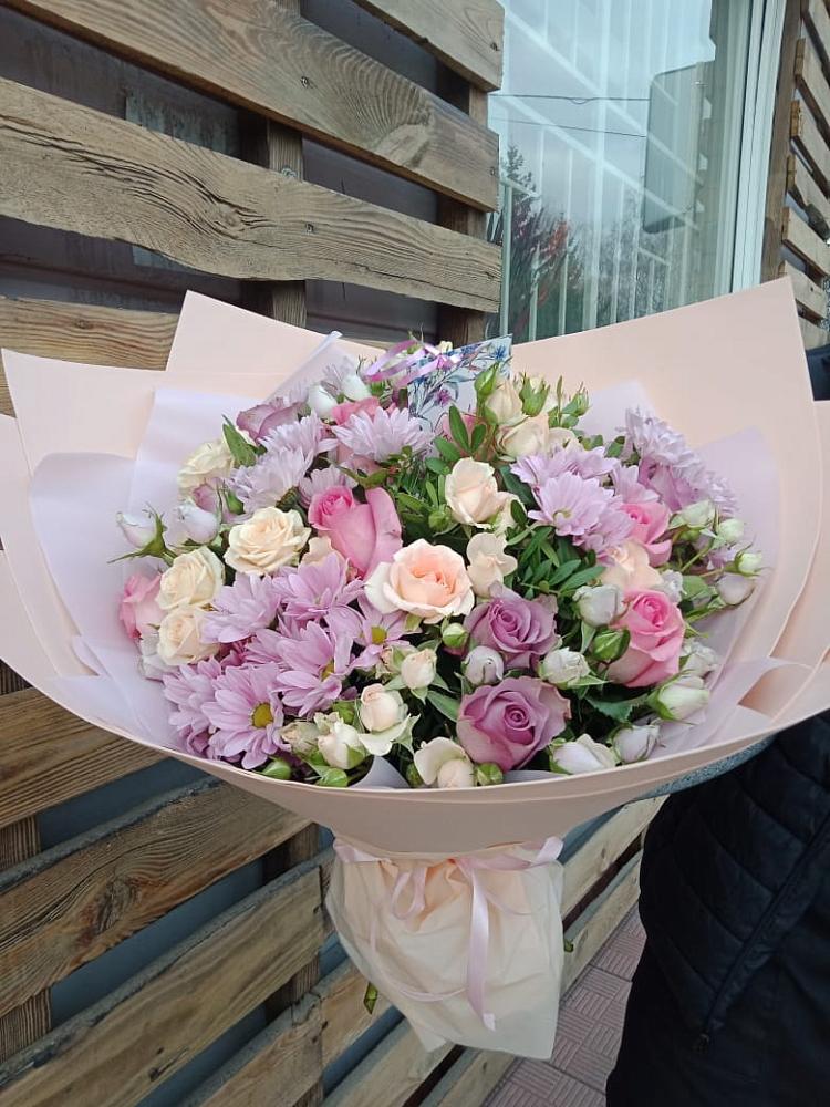 Букет цветов из: Розы и Хризантемы в Красном-на-Волге