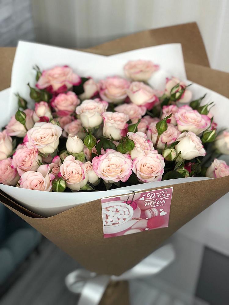 Букет цветов из: Розы в Красном-на-Волге