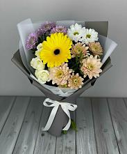 Букет цветов из:  Розы, Герберы и Хризантемы в Красном-на-Волге