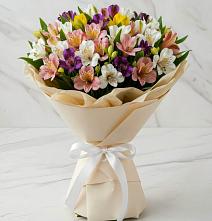 Букет цветов из:  Альстромерии в Красном-на-Волге