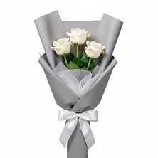 Букет 3 белые розы в Красном-на-Волге