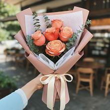 Букет цветов из:  Розы в Красном-на-Волге