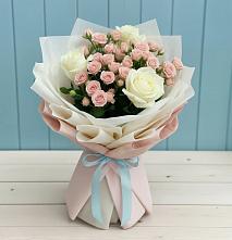 Букет цветов из:  Розы в Красном-на-Волге