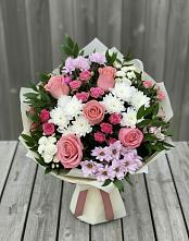 Букет цветов из:  Альстромерии, Гвоздики, Розы и Хризантемы в Красном-на-Волге