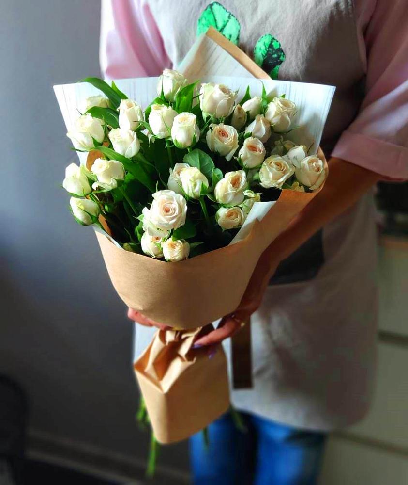 Букет цветов из: Розы в Красном-на-Волге