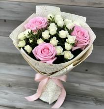 Букет цветов из:  Розы в Красном-на-Волге