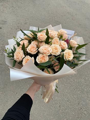 Букет Кремовые розы Латте в Красном-на-Волге