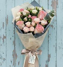 Букет цветов из:  Розы в Красном-на-Волге