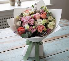 Букет цветов из:  Розы, Лизиантусы и Гвоздики #REPLACE_PRED# Красном-на-Волге