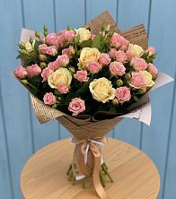 Букет цветов из:  Розы в Красном-на-Волге