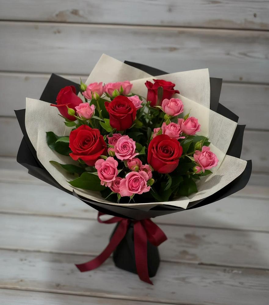 Букет цветов из: Розы в Красном-на-Волге