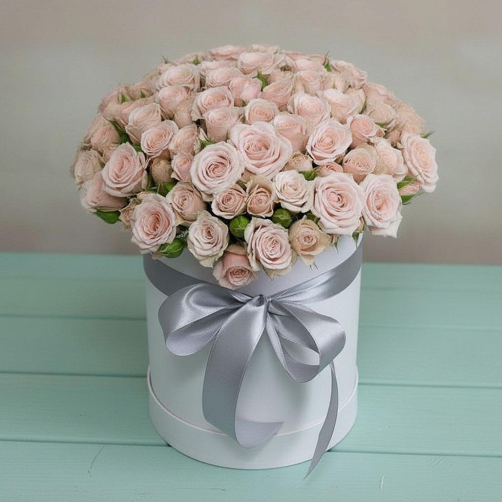 Цветочная композиция из Розы в шляпной коробке в Красном-на-Волге